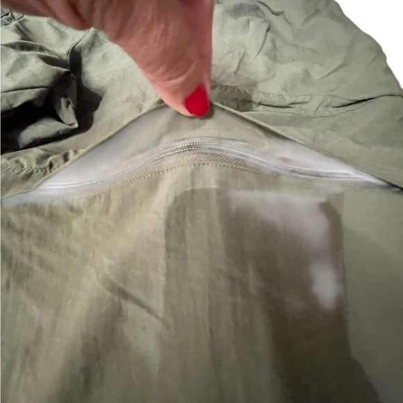 ⛰️🏕️Cabela's Olive Green Outdoor Pants - can convert into shorts. Size 2X - Picture 4 of 8